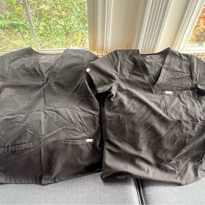 FIGS Charcoal Scrub Top